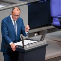 Friedrich Merz CDU/ CSU spricht im Bundestag.