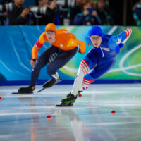 v.l. Jenning de Boo (NED), Jordan Stolz (USA) am 14.02.2026 im 500m Eisschnelllauf bei den Olympischen Winterspielen Mailand (Milano/Cortina) in Mailand, Italien.